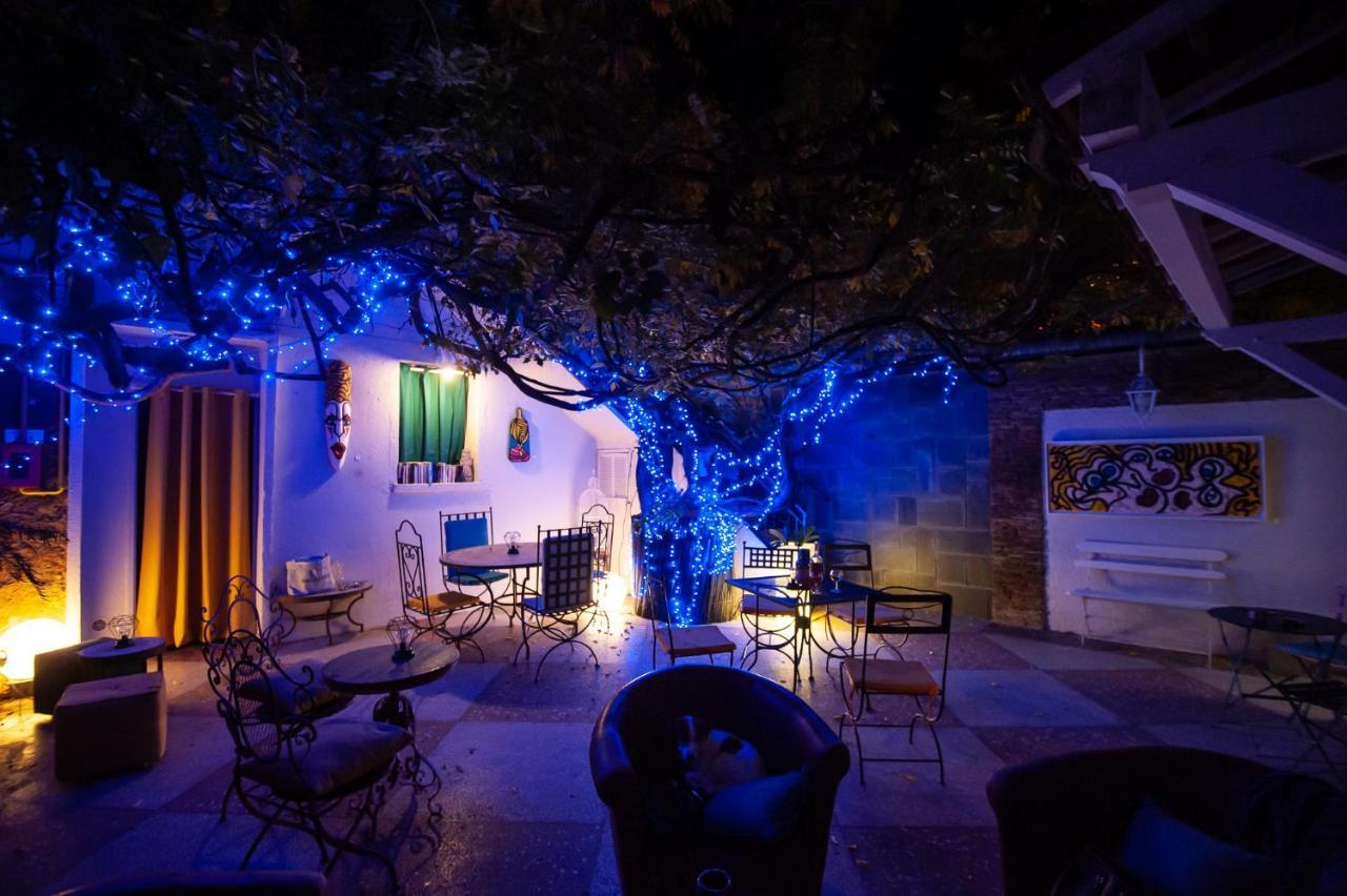 Hôtel L'Atmosphère Sanary-sur-Mer Exterior foto